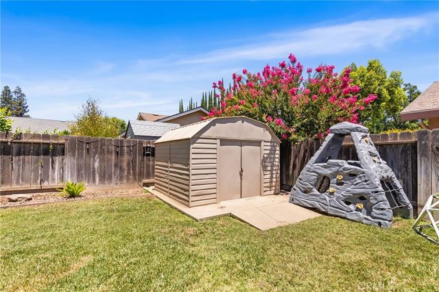 1023 Deerfield Court, Merced, CA 95340
