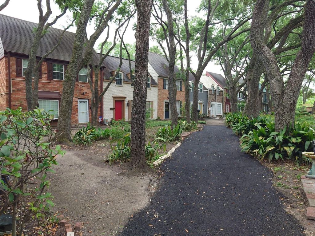 5215 Arboles Drive b, Houston, TX 77584