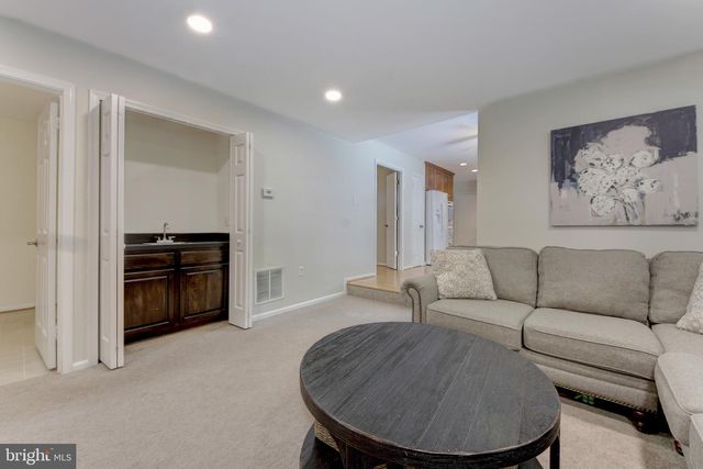 1038 CARNATION DR, Rockville, MD 20850