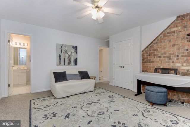 1038 CARNATION DR, Rockville, MD 20850