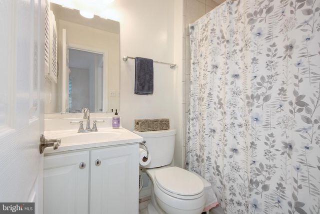 1038 CARNATION DR, Rockville, MD 20850