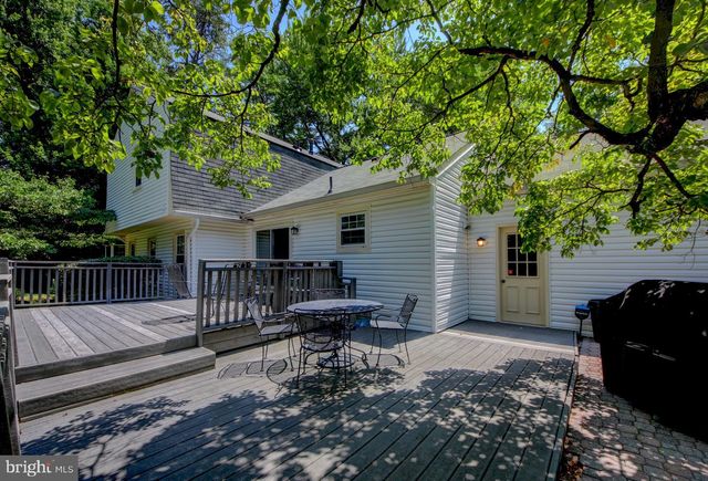 1038 CARNATION DR, Rockville, MD 20850