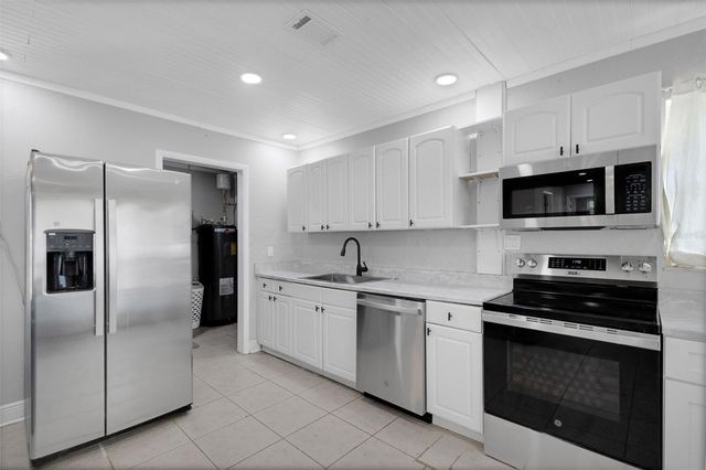 22080 MIDWAY BOULEVARD, Port Charlotte, FL 33952