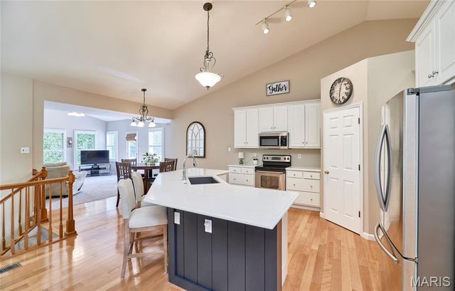 304 Crescent Oak Court, Wentzville, MO 63385