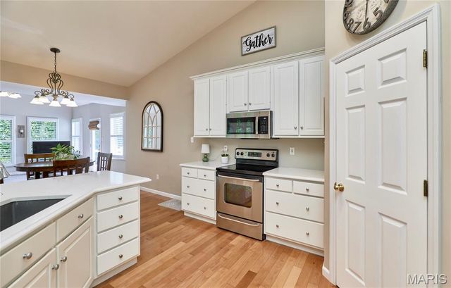 304 Crescent Oak Court, Wentzville, MO 63385