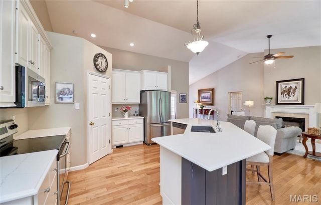 304 Crescent Oak Court, Wentzville, MO 63385
