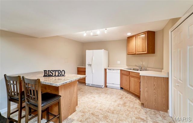 304 Crescent Oak Court, Wentzville, MO 63385