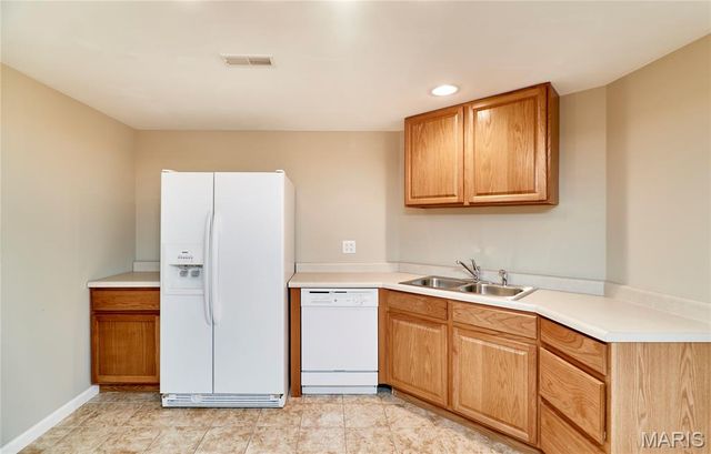 304 Crescent Oak Court, Wentzville, MO 63385