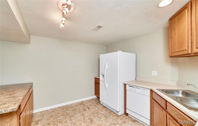 304 Crescent Oak Court, Wentzville, MO 63385