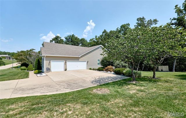 304 Crescent Oak Court, Wentzville, MO 63385