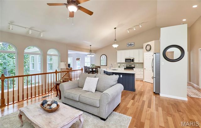 304 Crescent Oak Court, Wentzville, MO 63385