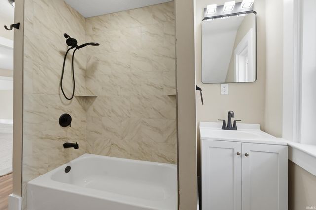 1107 Grant Avenue, Fort Wayne, IN 46803