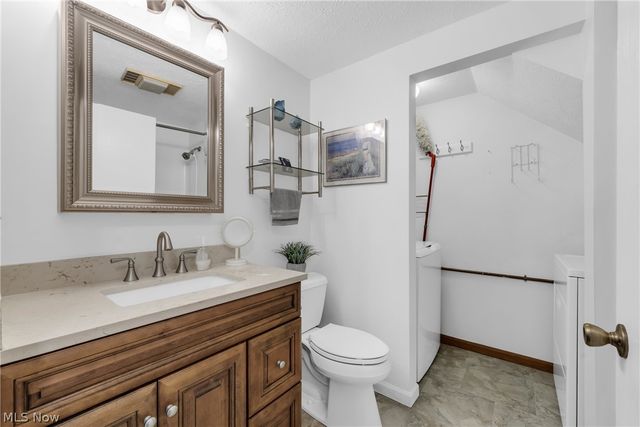 35255 Greenwich Avenue, North Ridgeville, OH 44039