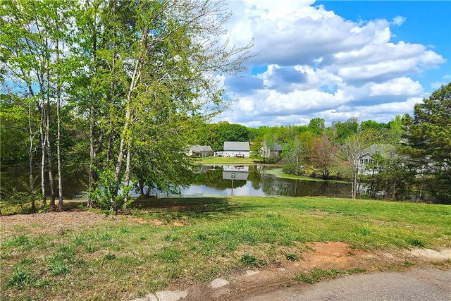 222 Ashwood Lane, Anderson, SC 29625