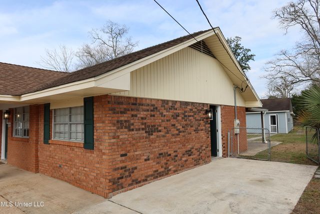 6500 Lancaster Boulevard, Ocean Springs, MS 39564