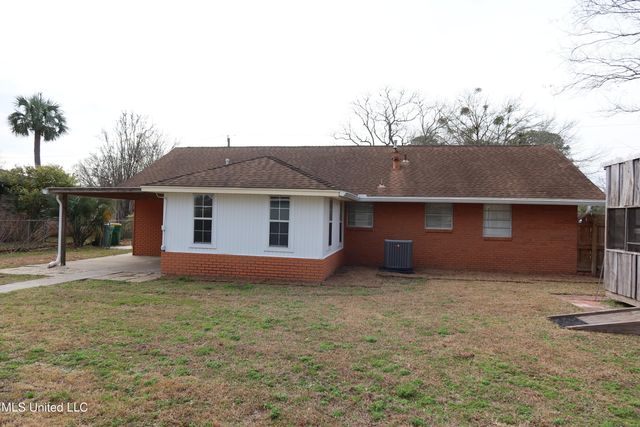 6500 Lancaster Boulevard, Ocean Springs, MS 39564