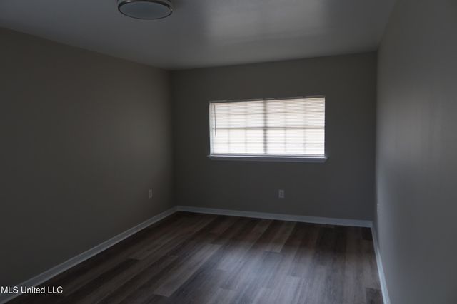 6500 Lancaster Boulevard, Ocean Springs, MS 39564