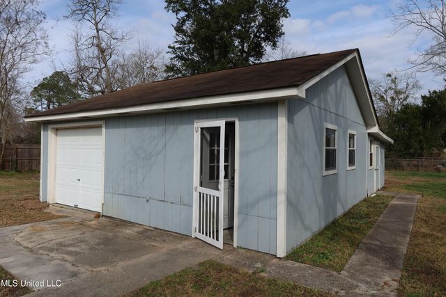 6500 Lancaster Boulevard, Ocean Springs, MS 39564