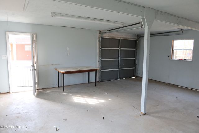 6500 Lancaster Boulevard, Ocean Springs, MS 39564