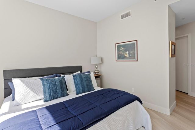 175 1ST STREET S 2106, St Petersburg, FL 33701