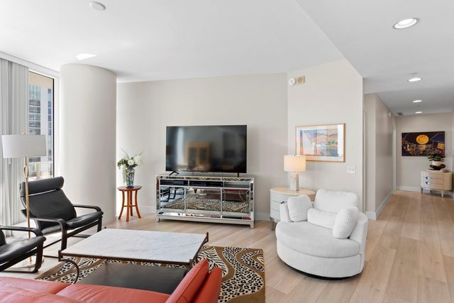 175 1ST STREET S 2106, St Petersburg, FL 33701