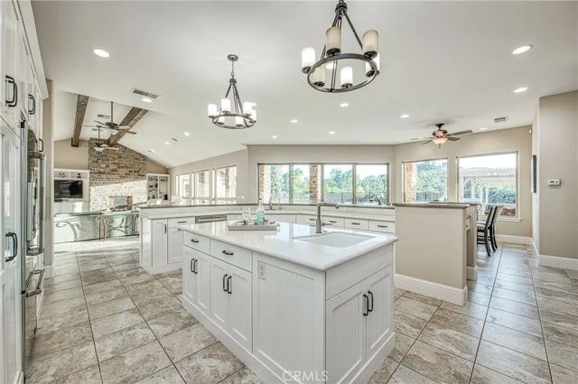 14209 Academy Oaks Ln, Clovis, CA 93619