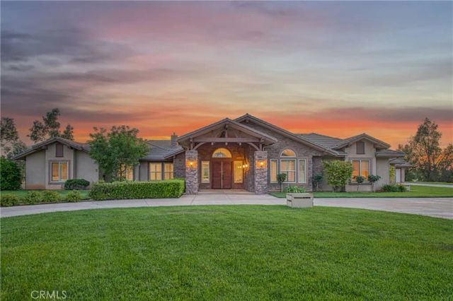 14209 Academy Oaks Ln, Clovis, CA 93619