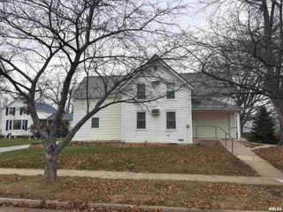 510 2ND Street, De Witt, IA 52742