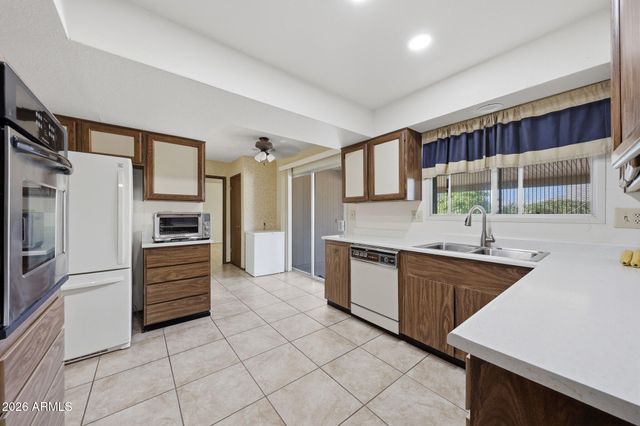 12730 W ALLEGRO Drive, Sun City West, AZ 85375