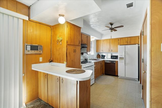 509 Lipscomb Street, Bonham, TX 75418