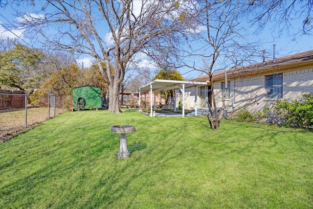 509 Lipscomb Street, Bonham, TX 75418