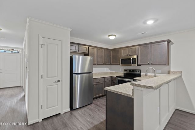 326 Glenellen Loop Road, Midway Park, NC 28544