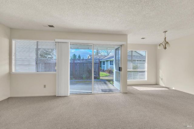 331 Pythian Rd, Santa Rosa, CA 95409