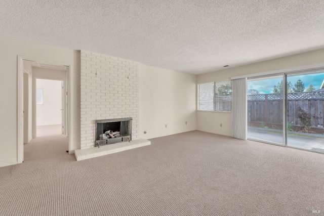 331 Pythian Rd, Santa Rosa, CA 95409