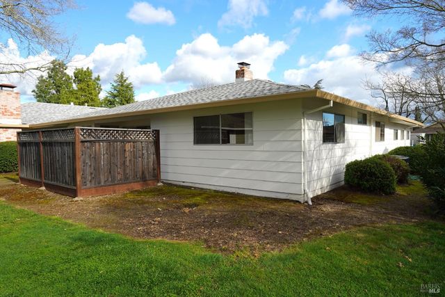 331 Pythian Rd, Santa Rosa, CA 95409