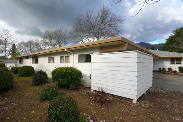 331 Pythian Rd, Santa Rosa, CA 95409