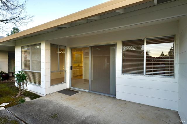 331 Pythian Rd, Santa Rosa, CA 95409