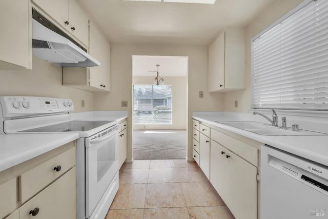 331 Pythian Rd, Santa Rosa, CA 95409