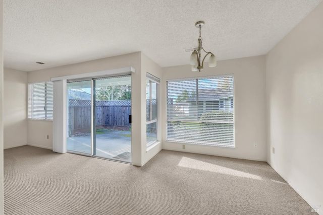 331 Pythian Rd, Santa Rosa, CA 95409