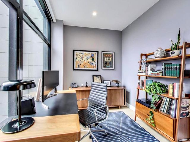 6 N Carpenter Street 5B, Chicago, IL 60607