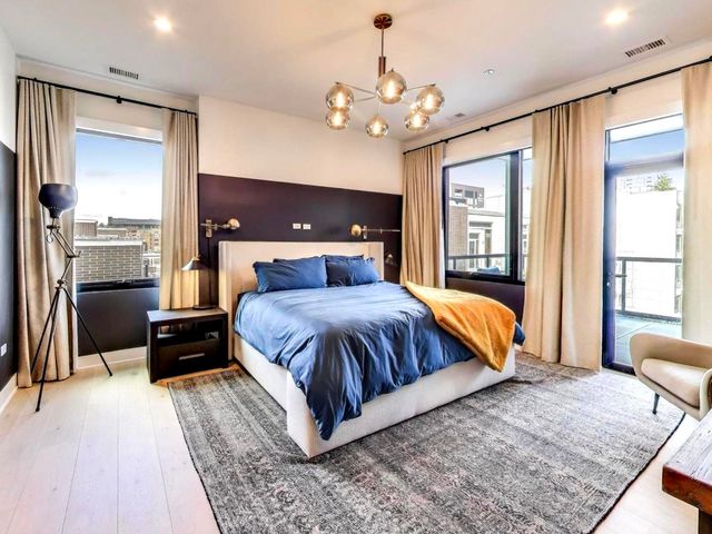 6 N Carpenter Street 5B, Chicago, IL 60607