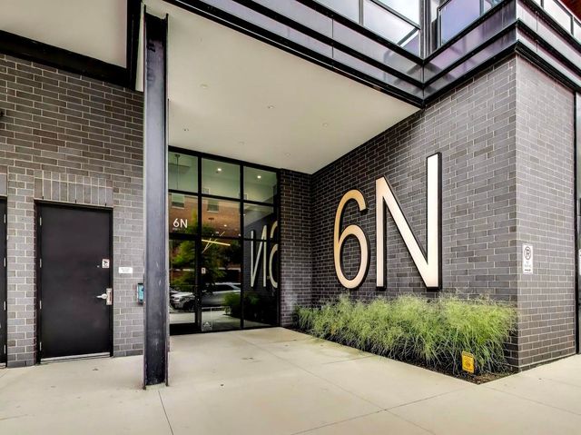 6 N Carpenter Street 5B, Chicago, IL 60607