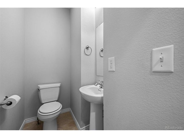 1320 Kestrel Ln H, Longmont, CO 80501