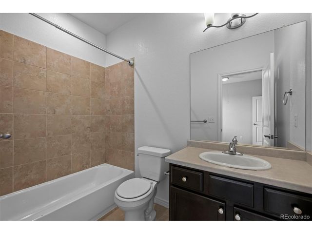 1320 Kestrel Ln H, Longmont, CO 80501