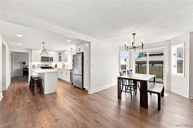 2654 Kenneth Court, Wheatfield, NY 14304