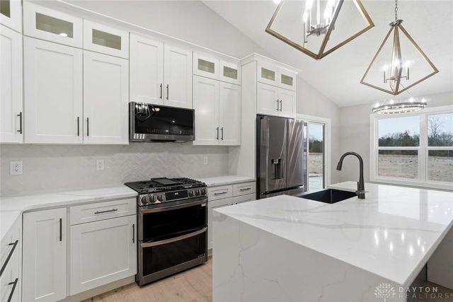 25 Copperhead Trail, Springboro, OH 45066