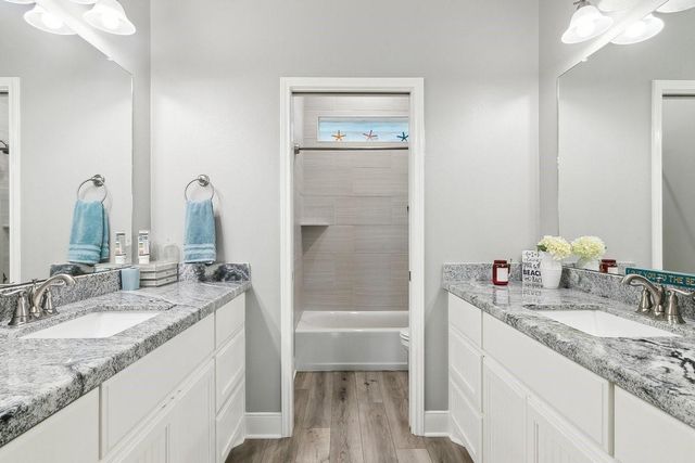 945 Gulfview Drive, Crystal Beach, TX 77650