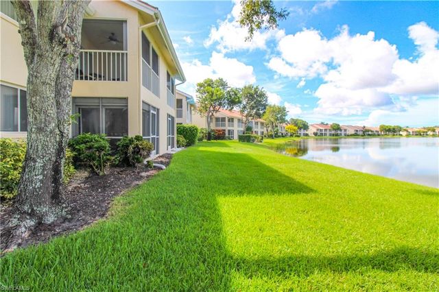 7794 Emerald CIR A-102, Naples, FL 34109