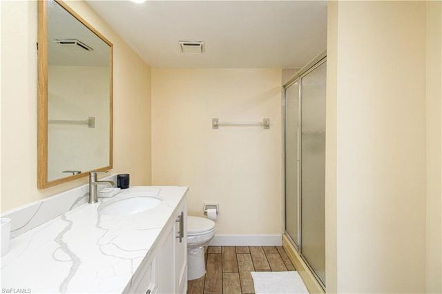 7794 Emerald CIR A-102, Naples, FL 34109