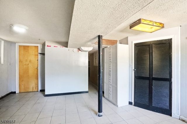 295 Old Bergen Rd, Jersey City, NJ 07305
